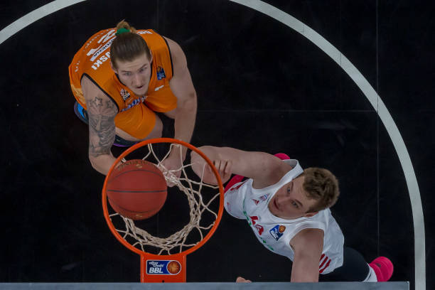 在对阵曼联 在对阵曼联